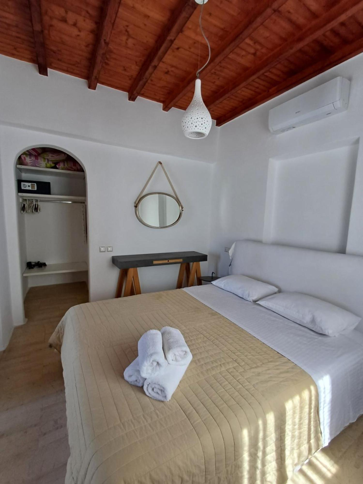 Manos Rooms Mykonos Town Exterior foto