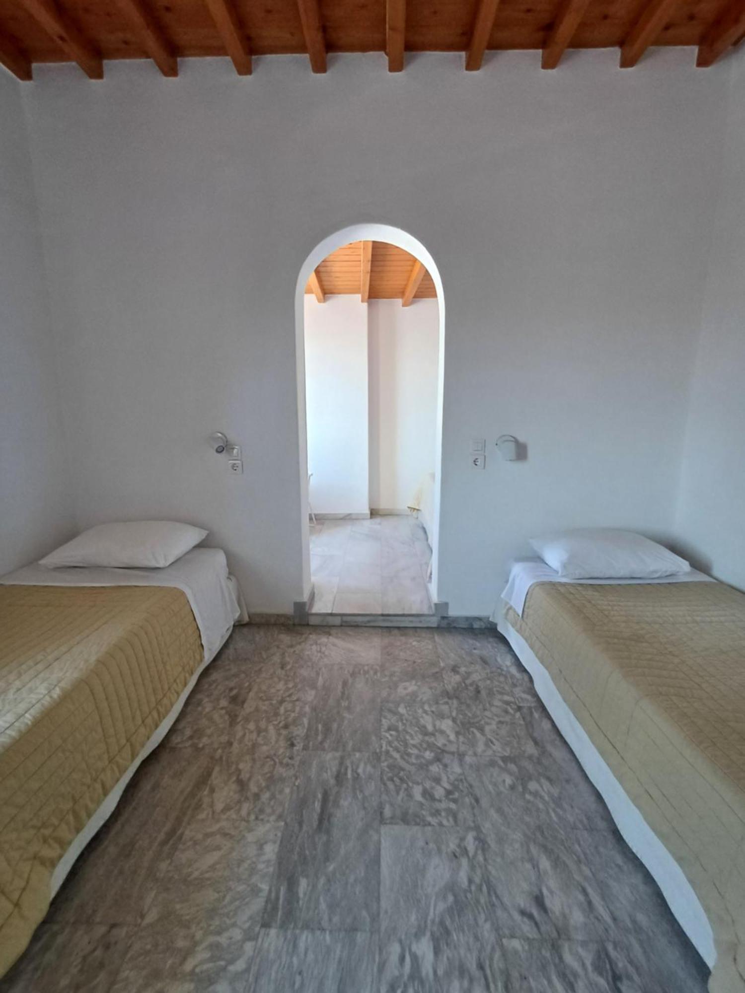 Manos Rooms Mykonos Town Exterior foto