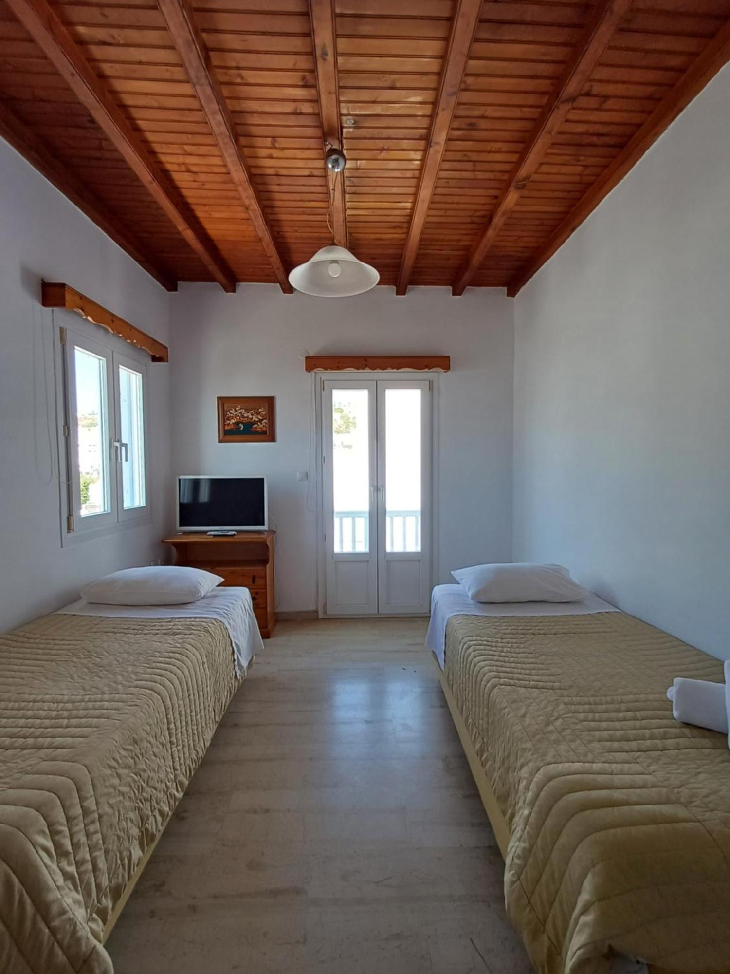 Manos Rooms Mykonos Town Exterior foto