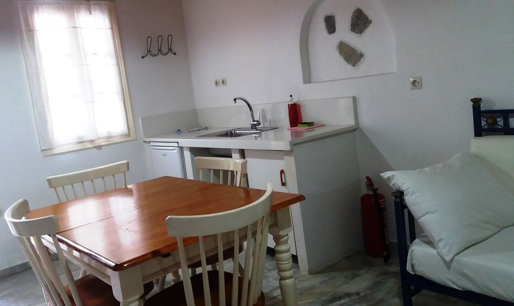 Manos Rooms Mykonos Town Exterior foto