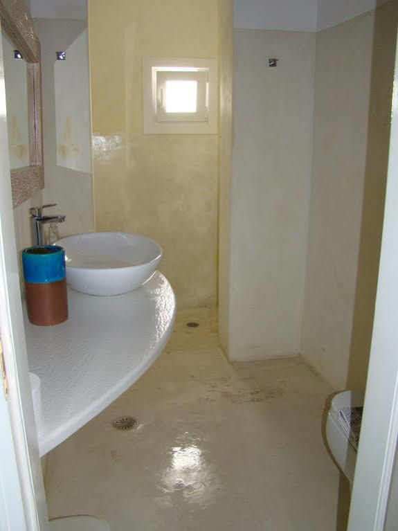 Manos Rooms Mykonos Town Exterior foto