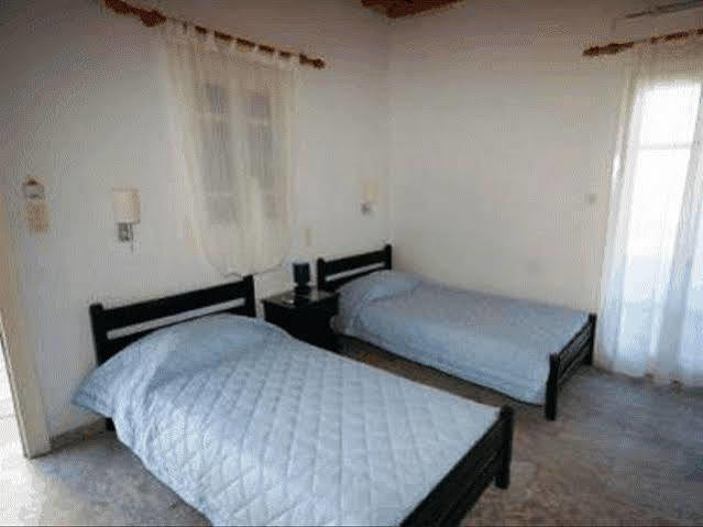 Manos Rooms Mykonos Town Exterior foto